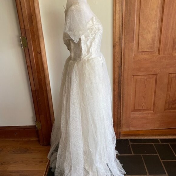 VINTAGE HANDMADE 1959 Princess Empire Waist Satin Lace Wedding Dress Small - Picture 11 of 17